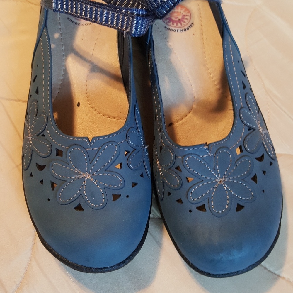 New Blue Earth Spirit Mary Janes